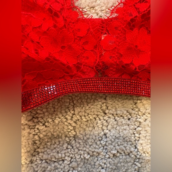 Victoria’s Secret dream angels red rhinestone & lace bralette NWOT size SMALL DD - Picture 5 of 9